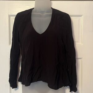 Black v neck shirt